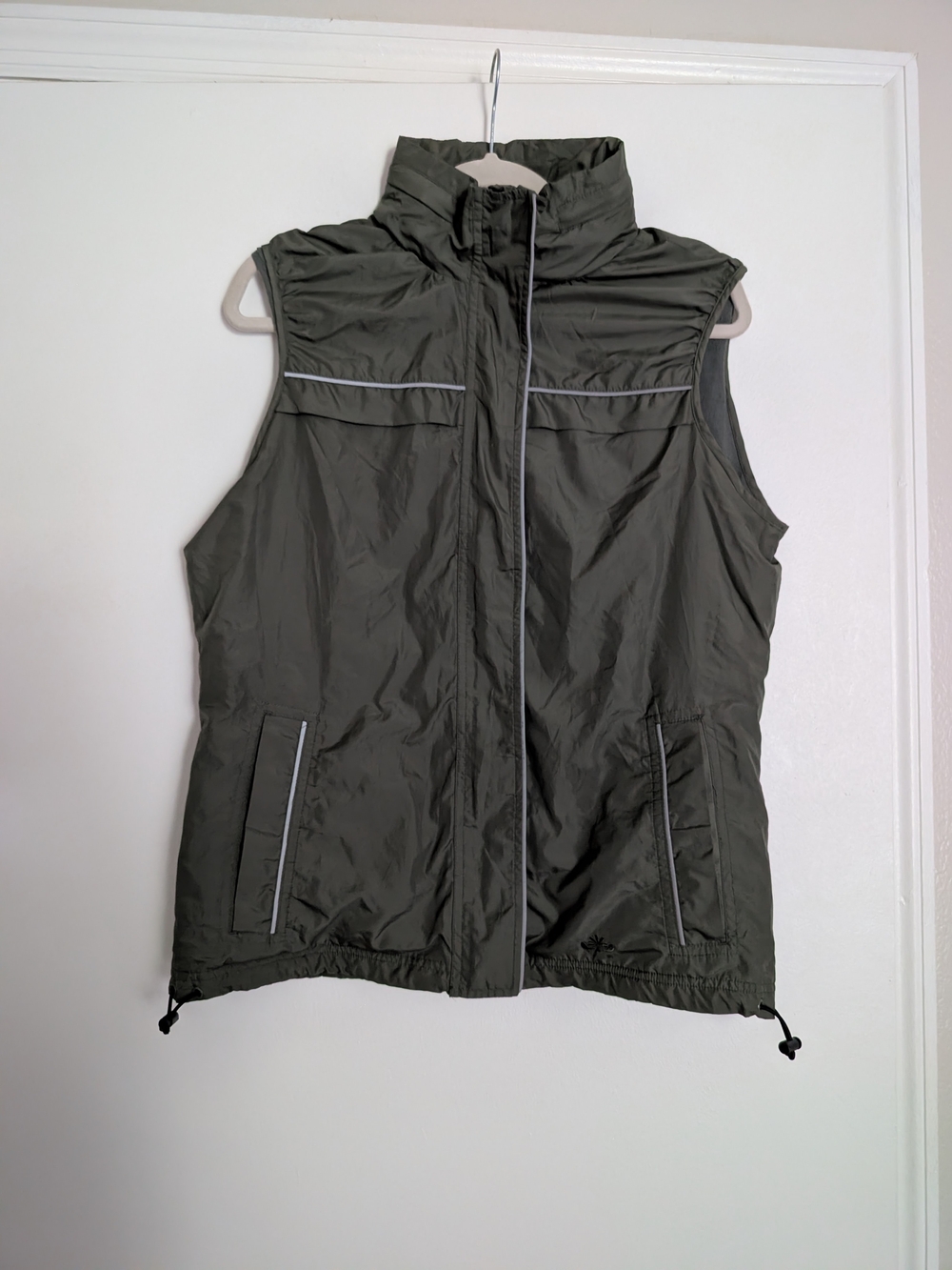 Old Navy Olive Green Packable Wind-Resistant Vest